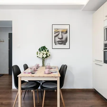 Appartamento Kosinskiego By Renters Poznań
