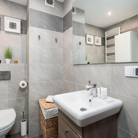 Appartamento Kosinskiego By Renters *